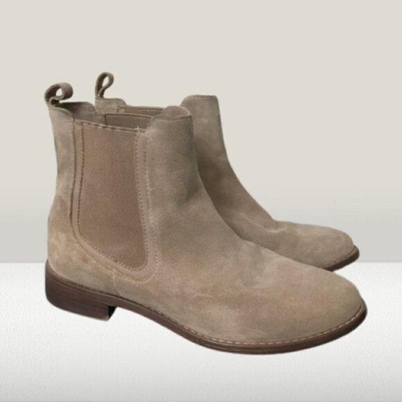 Thursday Boot Company Duchess Women’s Chelsea Boot - Picture 1 of 10